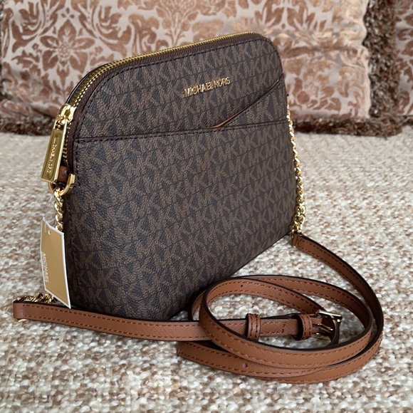 Michael Kors Jet Set Travel Medium Dome Crossbody - Picture 14 of 16